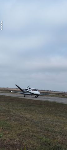 Cirrus Vision SF50 (N578BA)