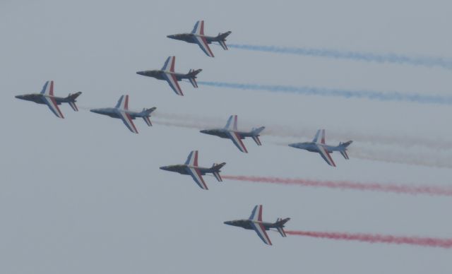 DASSAULT-BREGUET/DORNIER Alpha Jet — - le 14 juillet: Fête nationale françaisebr /br /Dassault-Breguet/Dornier Alpha Jets of the Patrouille de France: the world’s oldest aerial demonstration team in marginal weather conditions at Aéro 150 – 2017 Gatineau Airshow (YND) 30 Apr 17.