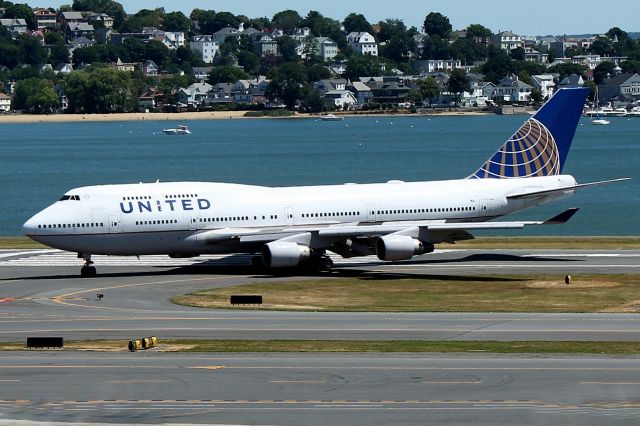 Boeing 747-400 (N180UA) - UA 2198 arriving from London for a crew change and fuel, and then continue on to San Francisco