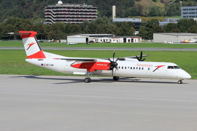 de Havilland Dash 8-400 (OE-LGN)