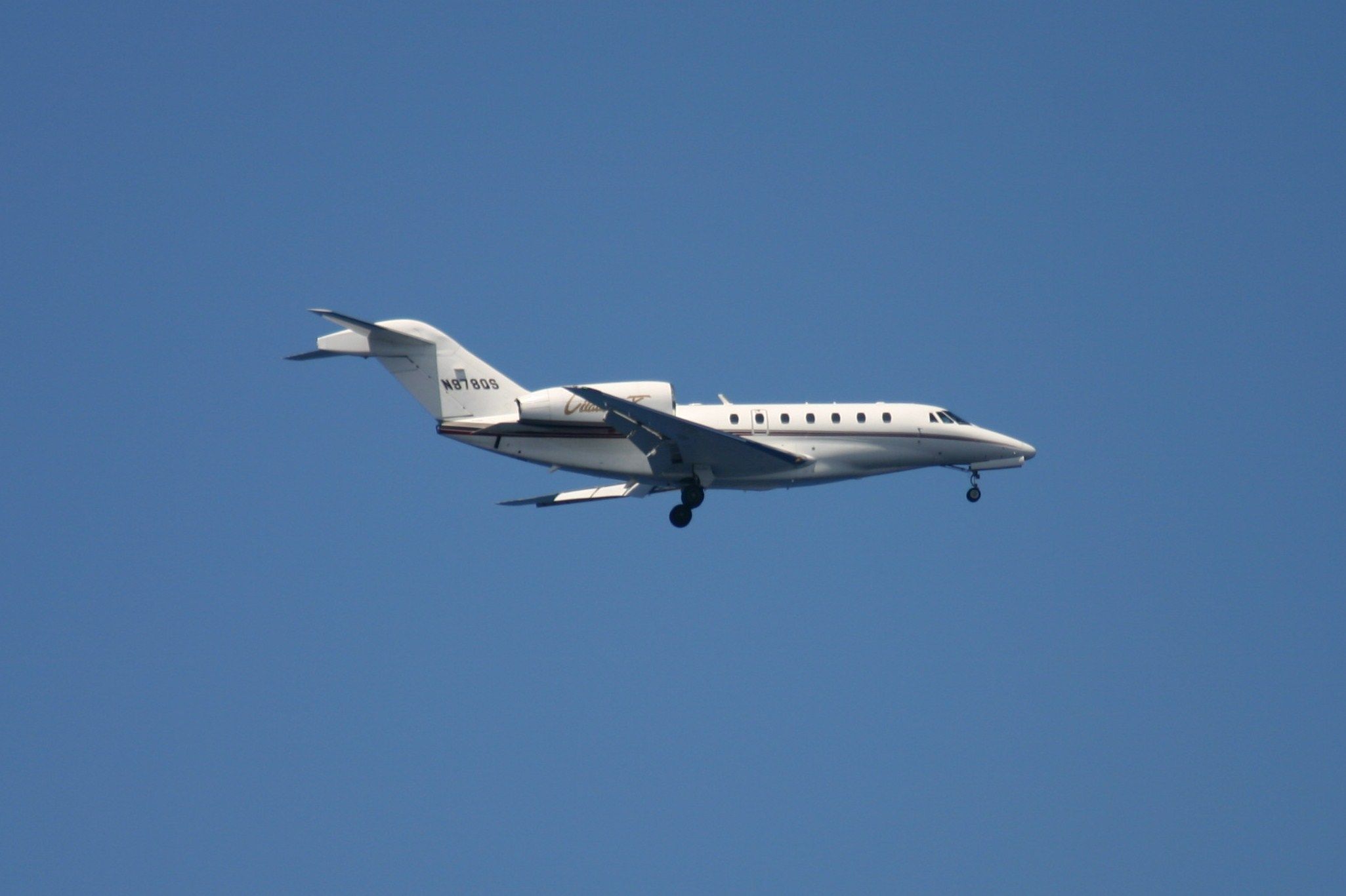 Hawker 800 (N878QS)