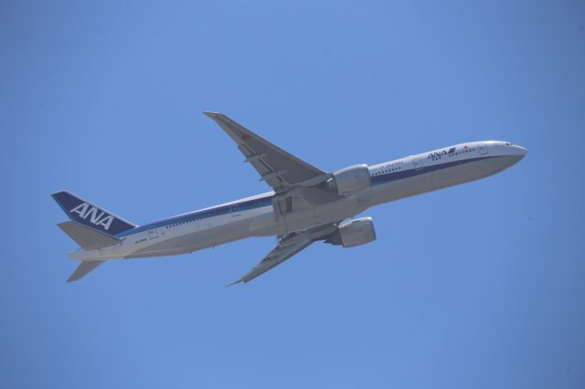 BOEING 777-300ER (JA734A)