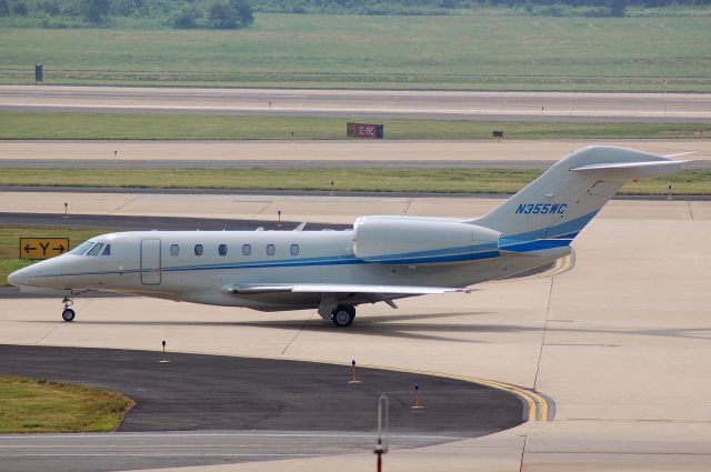 Cessna Citation X (N355WC) - Taxiing at Washington-Dulles