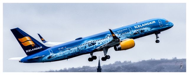 Boeing 757-200 (TF-FIR) - TF-FIR departing Glasgow Rw23