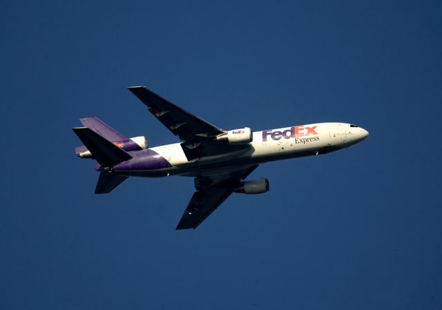 McDonnell Douglas DC-10 (N304FE) - 4 minutes out over Odessa FL on its way to KMEM