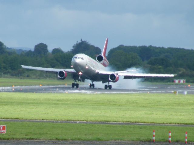 McDonnell Douglas DC-10 (N522AX) - N522AX DOUGLAS DC 10 AFTER PAINTING ARRIVING SHANNON  21/08/2011 OF OMNI