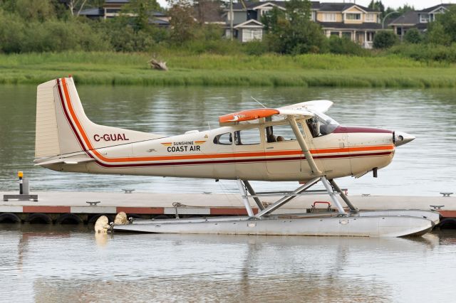 Cessna Skywagon 180 (C-GUAL)