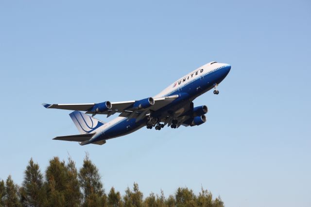 Boeing 747-400 (N178UA)