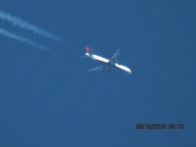 Boeing 757-200 (N6715C)