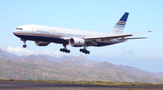 Boeing 777-200 (EC-OJL)
