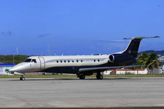 Embraer Legacy 600/650 (PT-LEG) - PT-LEG back tracking the active for parking