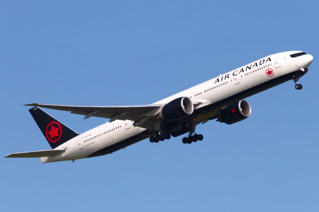 BOEING 777-300ER (C-FIUR) - July 2019