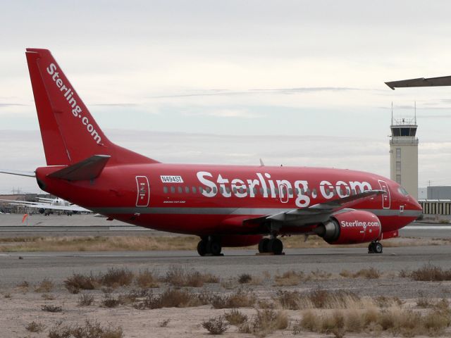 Boeing 737-700 (N494ST)