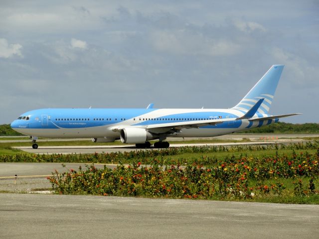 BOEING 767-300 (OO-JAP)