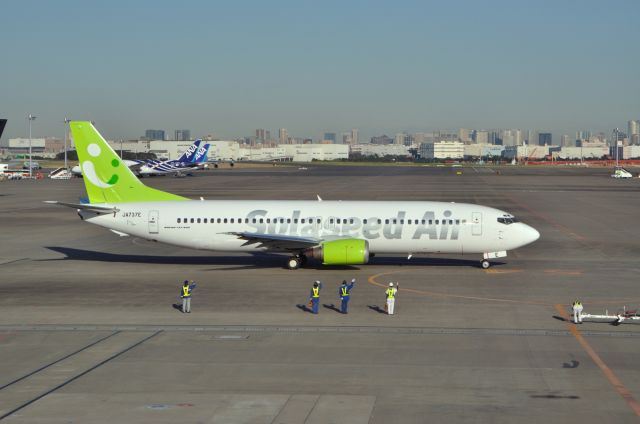 BOEING 737-400 (JA737E) - 2011/12/5
