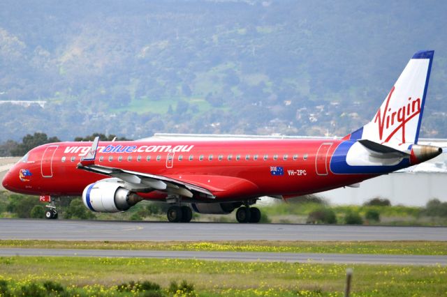 Embraer ERJ-190 (VH-ZPC) - Rolling for take off on runway 05. Thursday 12th July 2012.
