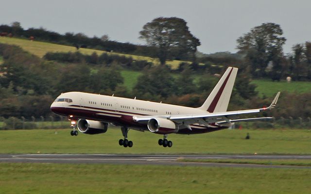 Boeing 757-200 (N770BB) - yucaipa companies b757-2j4 n770bb landing at shannon 29/9/18.