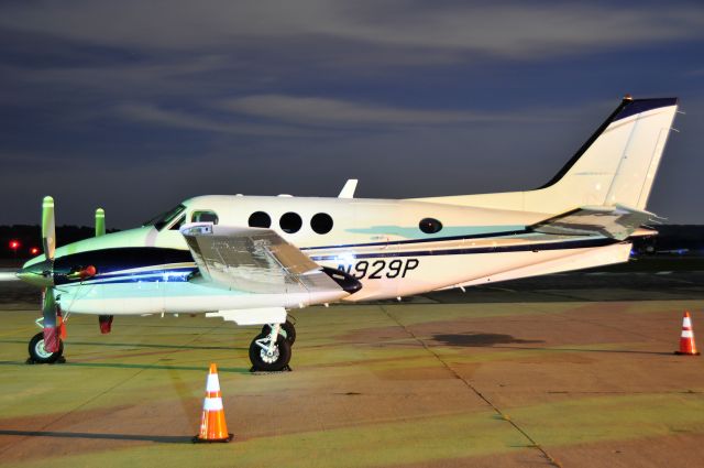 Beechcraft King Air 90 (N929P) - Seen at KFDK on 9/2/2009.  Taken at 11pm, no light.    a href=http://discussions.flightaware.com/profile.php?mode=viewprofile&u=269247  Profile/a