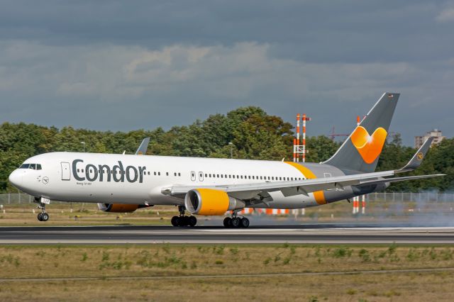 BOEING 767-300 (D-ABUP)
