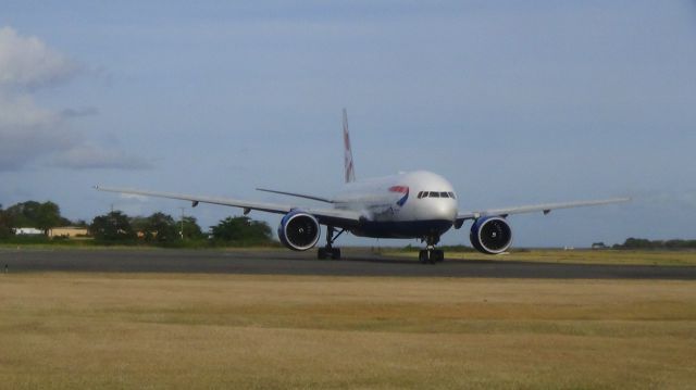 Boeing 777-200 (G-VIIO)