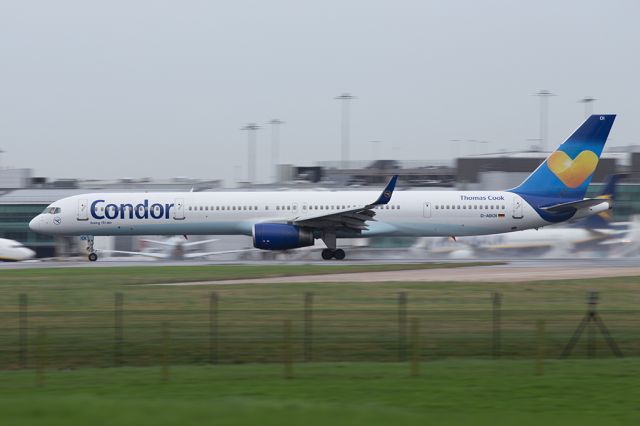 BOEING 757-300 (D-ABOI) - TCX2022 departing to TFS