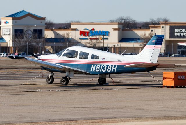 Piper Cherokee (N8138H)