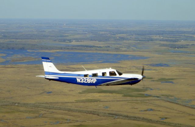 Piper Saratoga (N328HP)