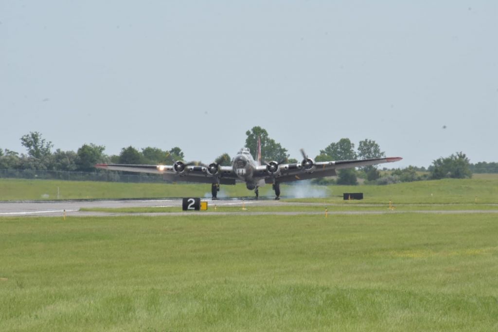 Boeing B-17 Flying Fortress (N5017N)