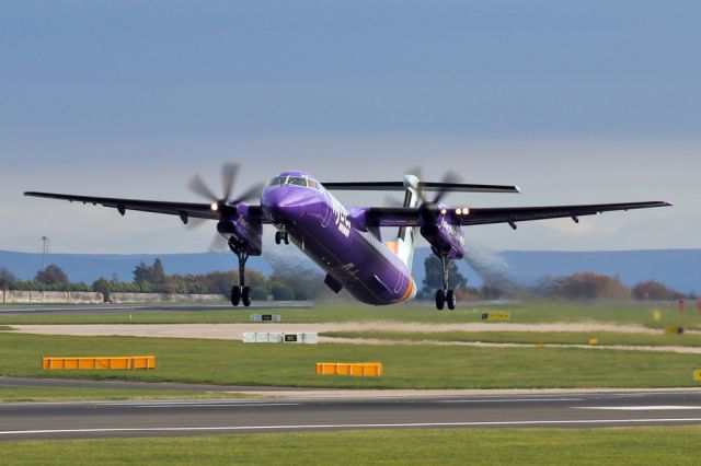 de Havilland Dash 8-400 (G-JEDM) - BEE372 off to Exeter.