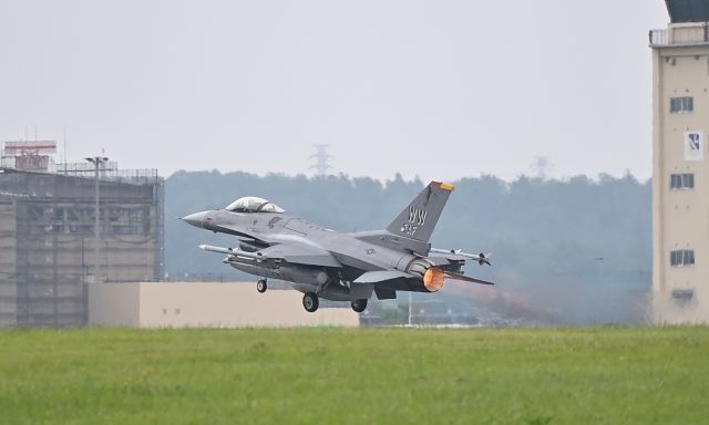 Lockheed F-16 Fighting Falcon (90-0812) - 18.May.2025br /Yokota Air Base Friendship Festival