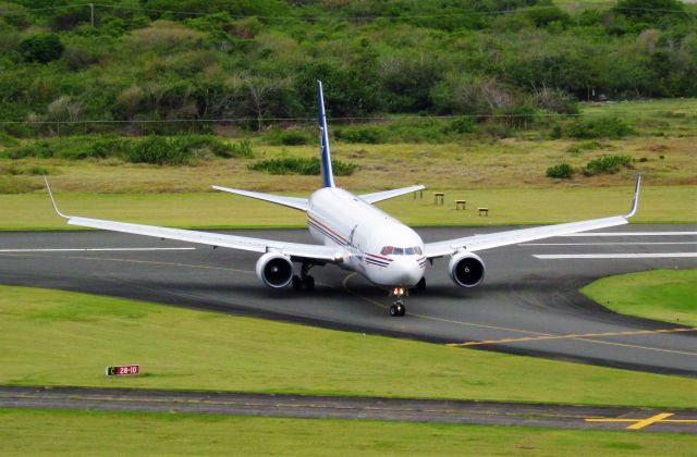 BOEING 767-300 (N378CX)