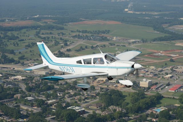 Piper Cherokee (N15631)