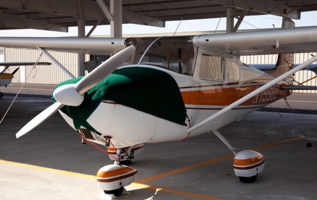 Cessna Skyhawk (N7968B)