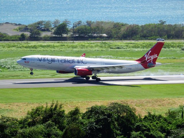 Airbus A330-300 (G-VKSS)