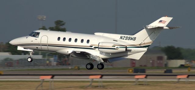 Hawker 800 (N299WB)