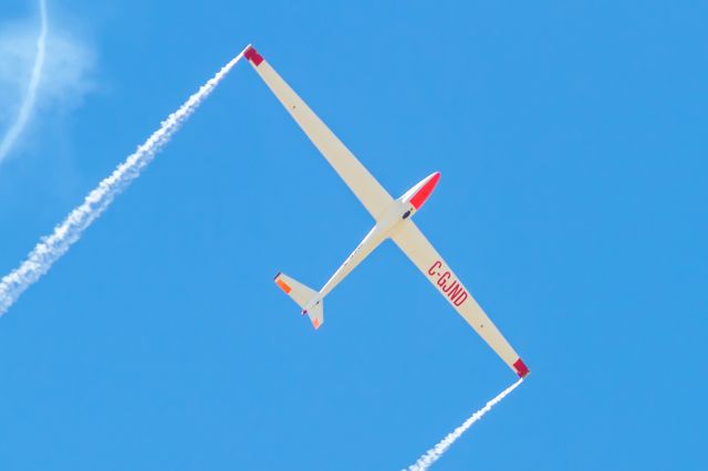 C-GJND — - Start+Flug H101 Salto