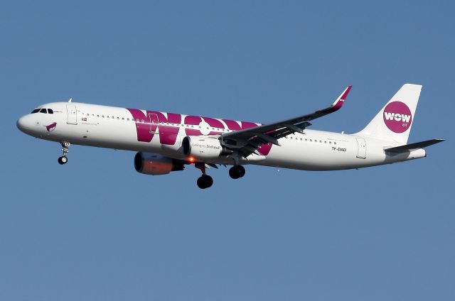 Airbus A321 (TF-DAD) - WOW 125 arriving from Reykjavik, Iceland