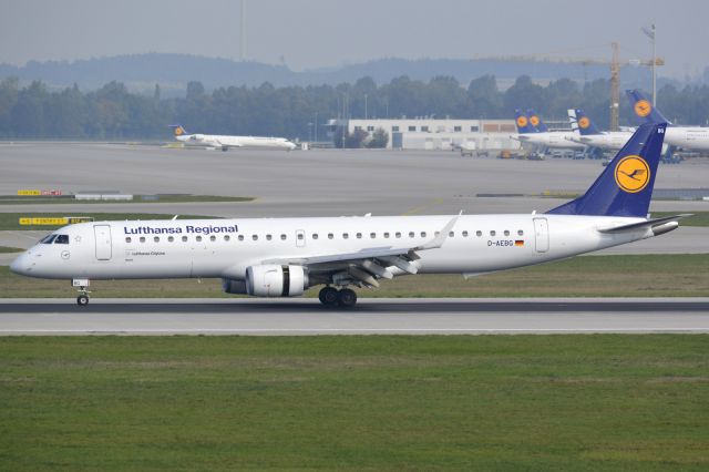 Embraer ERJ-190 (D-AEBG)