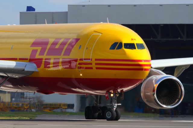 — — - DHL A300F, lining up on runway 027R at LHR.