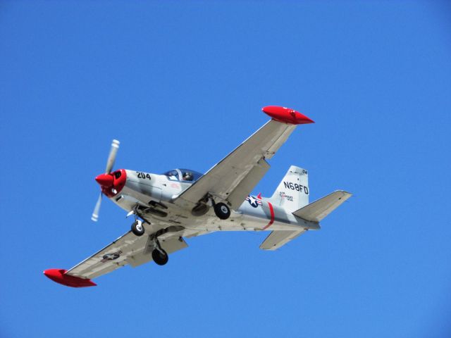 SIAI-MARCHETTI Warrior (N68FD) - Landing on RWY 24