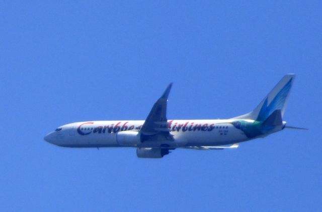 Boeing 737-800 (9Y-TAB) - Shown here is a Caribbean Air Boeing 737-800 a few minutes until landing in the Summer of 2016.