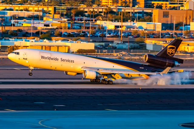 Boeing MD-11 (N279UP) - UPS MD11 making a hard landing at PHX on 12/9/22. Taken with a Canon R7 and Tamron 70-200 G2 lens.