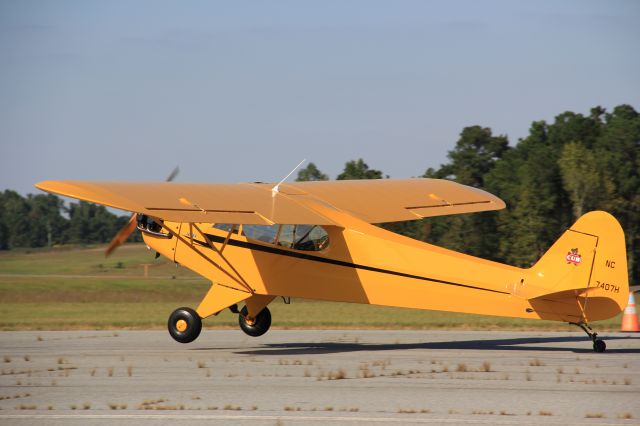 N7407H — - Spot Landing Contest at the 2013 EAA Fly In at Thomasville, GA Airport 2013.  Guess who won?