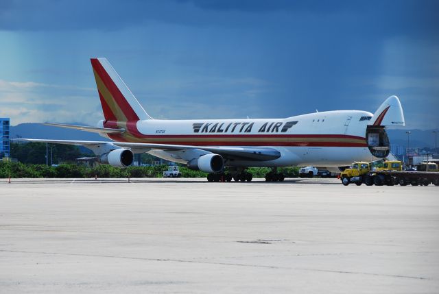 Boeing 747-200 (N707CK) - Kalitta Air Boeing 747-246F N707CK (cn 21681/382)  San Juan - Luis Munoz Marin International (SJU / TJSJ) Puerto Rico, September 18, 2009  Cargo Area Photo : Tomás Del Coro