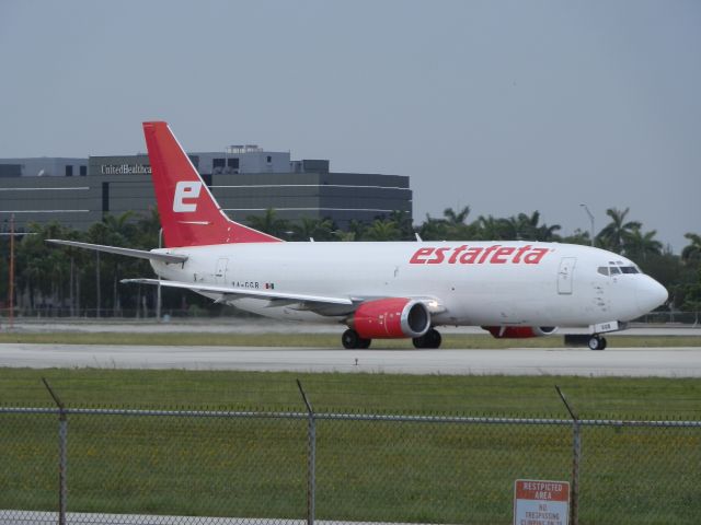 BOEING 737-300 (XA-GGB)