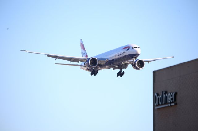 BOEING 777-300ER (G-STBO)