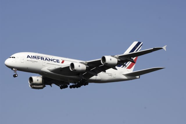 Airbus A380-800 (F-HPJD) - Final Approach to Narita Intl Airport Rwy34l on 2013/04/18