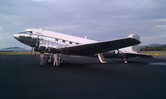 Douglas DC-3 (NAC30665)