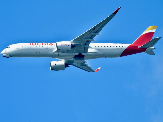 Airbus A350-900 (EC-MYX)
