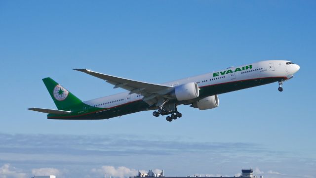 BOEING 777-300 (B-16726) - BOE429 makes a missed approach to Rwy 16R during its C1 flight on 1/8/16. (ln 1366 / cn 44552).